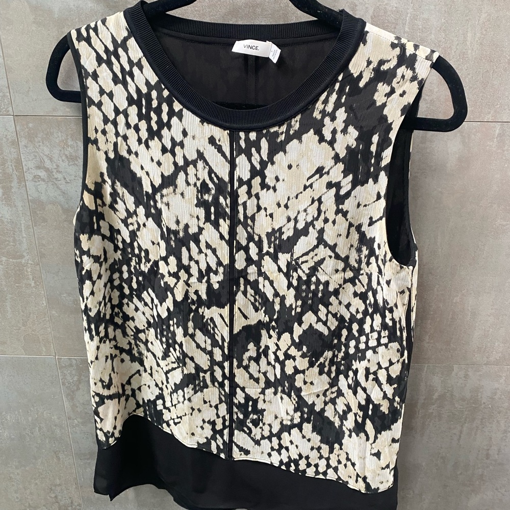 Vince Black and White Graphic Sleeveless Tank Top
